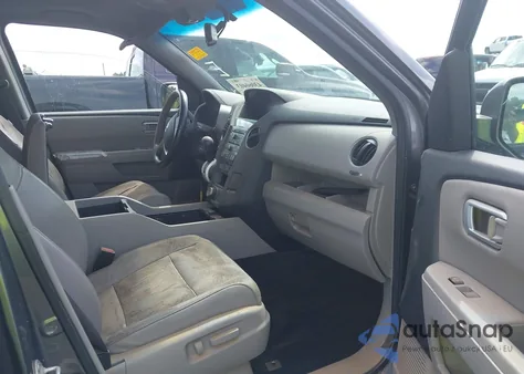 2011 Honda Pilot Touring из США, поврежденный, VIN 5FNYF4H96BB024397